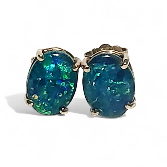 Opal Gold Stud Oval Solitaire Earrings Cabochon 8x6 mm - Picture 5 of 14